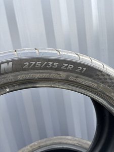 Suverehvid Michelin Pilot sport 4 s 275/35 R21 (3 foto / 3)