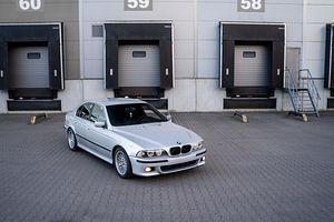 BMW e39 530d мануал 2002г (6 фото из 15)