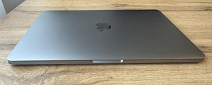 MacBook Pro i7/16GB/512GB (13.3-дюймовый, 2018) Touch Bar (4 фото из 7)