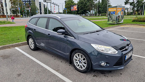 Ford Focus III Titanium (+ Webasto) (3 foto / 11)