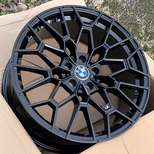 Диски R19 5x120 для BMW f10 f11 f01 и т.д. новые (1 фото из 4)