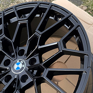 Диски R19 5x120 для BMW f10 f11 f01 и т.д. новые (4 фото из 4)