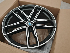 Новые диски R19 5x112 для BMW G серии моделей 500/700 (5 фото из 5)