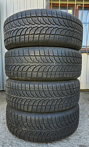 Шины R18 235 60 18 Bridgestone 8мм 4шт DOT21 (1 фото из 1)