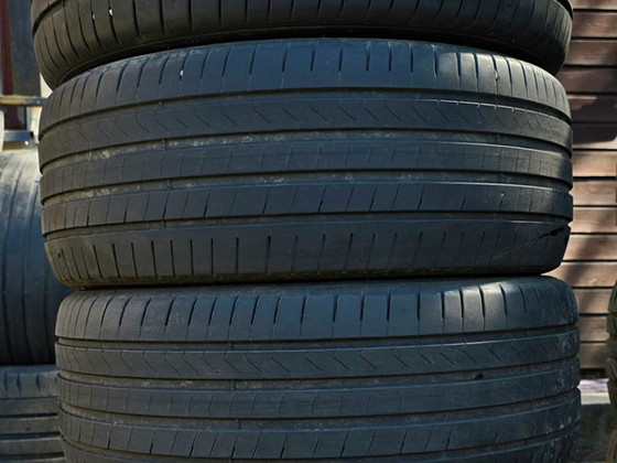 Шины R17 235 45 17 hankook 5 мм 4 шт.