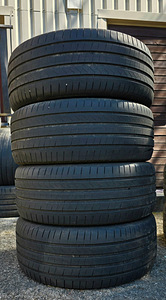 R17 rehvid 235 45 17 hankook 5mm 4tk (1 foto / 1)