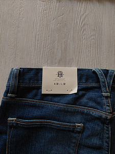 Tommy Hilfiger teksapüksid, teksad (4 foto / 4)
