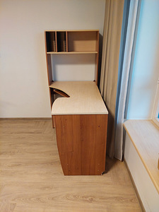 Kirjutuslaud, arvutilaud, nurgalaud, laud. (3 foto / 3)