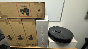 UUS! Roborock Q7 Max Robot tolmuimeja Must (1 foto / 5)