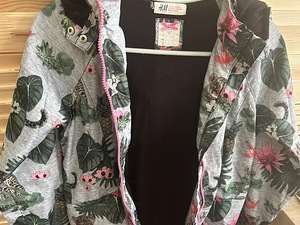 H&M tekstiilvoodriga tuulejakk, s.140 (2 foto / 3)