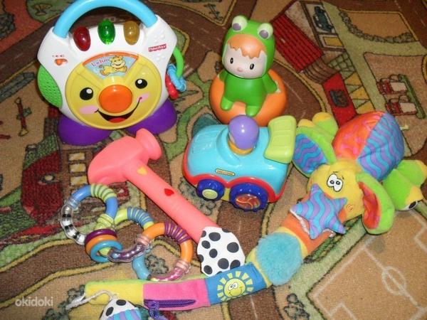Комплект игрушек для малыша (фото #1)