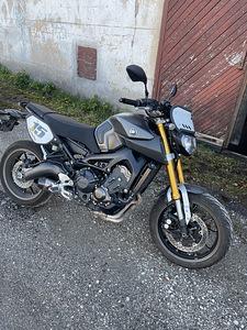 Yamaha mt09 (1 foto / 3)