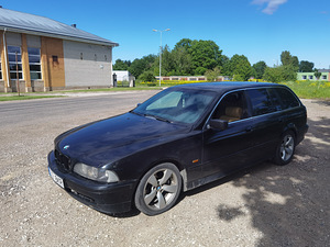BMW e39 525d 120kw atm (2 foto / 6)