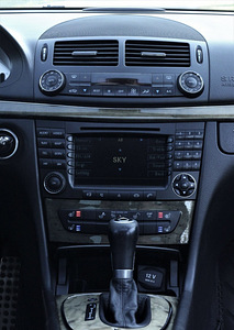 Müüa Mercedes E320D (9 foto / 11)