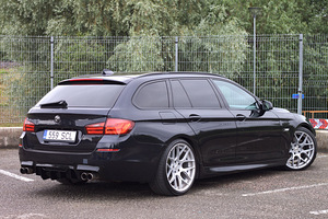 BMW F11 535D M Pack (6 foto / 12)
