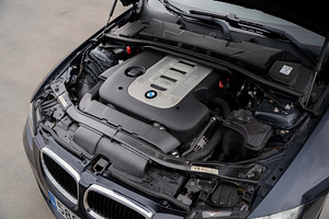 Продается BMW E93 325D ручная M57 кабриолет (9 фото из 15)