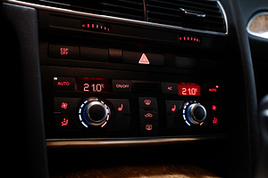 Продается Audi A6 Facelift S-Line (13 фото из 14)