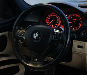 Продается BMW 325D LCI M PACK (15 фото из 15)