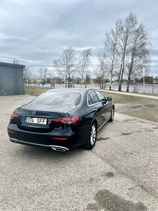 Mersedes Benz E220 (1 фото из 11)