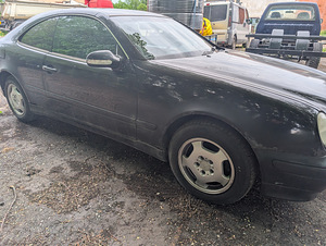 Mercedez-Benz CLK230 W208 145kw 2003a (2 foto / 10)