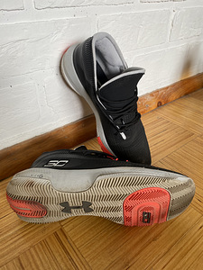 Кроссовки Under Armour 3zero (2 фото из 5)