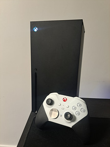 Xbox series x 1 pult (1 foto / 1)