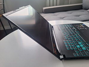 ASUS TUF F15 32GB I7 13th 4070 Gaming (4 foto / 5)