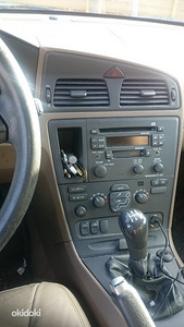 Volvo S60 manual (6 foto / 7)