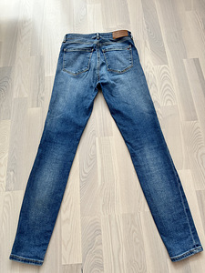 Джинсы Hilfiger (6 фото из 6)