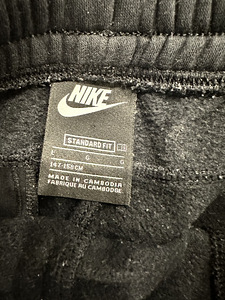 Штаны Nike (4 фото из 5)