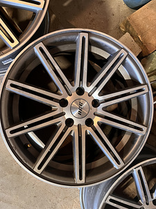 Veljed BMW R17, 5x112, 66,6, ET30, uued (3 foto / 9)