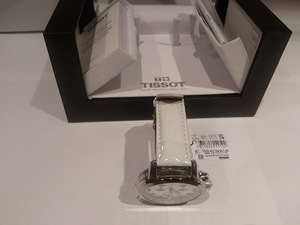 Tissot новые часы (3 фото из 5)