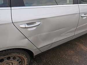 VW Passat B6 (12 foto / 15)