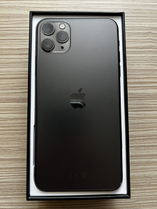iPhone 11 Pro Max 64GB (1 foto / 2)