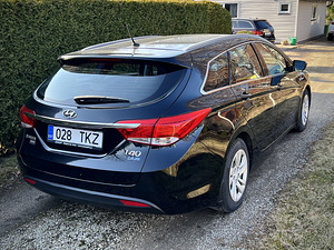 Hyundai i40 Limited 1.6 GDI 99kW (3 foto / 8)