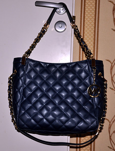 Mihael Kors оригинал (3 фото из 3)