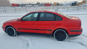 Volkswagen Passat 1.9 TDI 81kw (5 foto / 10)