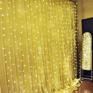Vanik 3x2,5 Christmas Light (1 foto / 1)