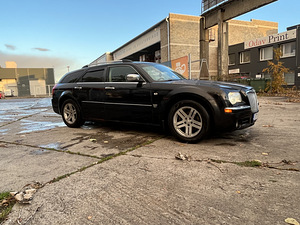 Chrysler 300c (2 фото из 10)