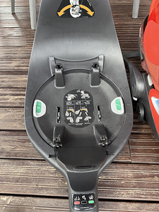 Cybex Cloud Z+ и Isofix (3 фото из 3)