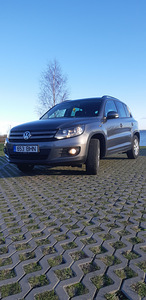 Volkswagen Tiguan (1 foto / 11)