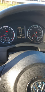 Volkswagen Tiguan (8 foto / 9)