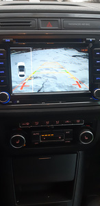 Volkswagen Tiguan (6 foto / 9)