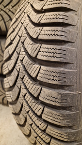 Talvine lamellkumm Hankook winter i*cept rs2 ketaste peal (2 foto / 3)