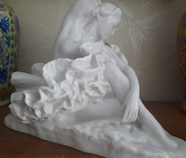 Продам форфорувую статуэтку балерина Уланова