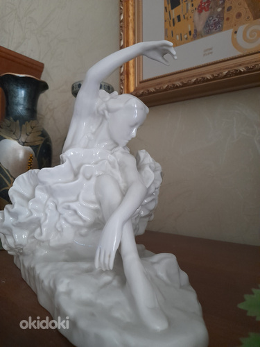 Продам форфорувую статуэтку балерина Уланова (фото #2)