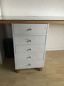 KIRJUTUSLAUD SCALA, TÄISPUIDUST (2 foto / 4)