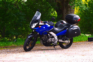 SUZUKI DL650 VSTROM (1 foto / 5)