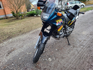 Сузуки ДР650 1995 (5 фото из 8)