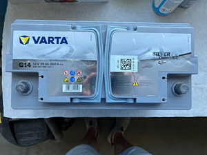 Аккумулятор vARTA Start Stop Plus AGM 95 Ач/850 А (2 фото из 3)